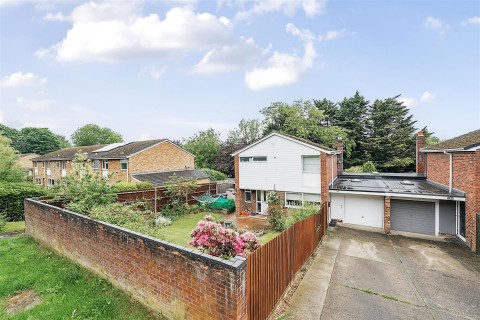 View Full Details for Lowfield Road, Caversham, Reading
