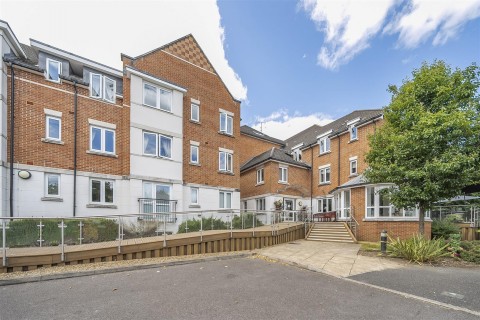 View Full Details for Crayshaw Court, Caversham, Reading