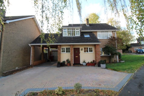 View Full Details for Yarnton Close, Emmer Green, Reading