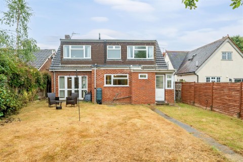 View Full Details for Rosebery Road, Tokers Green, Reading