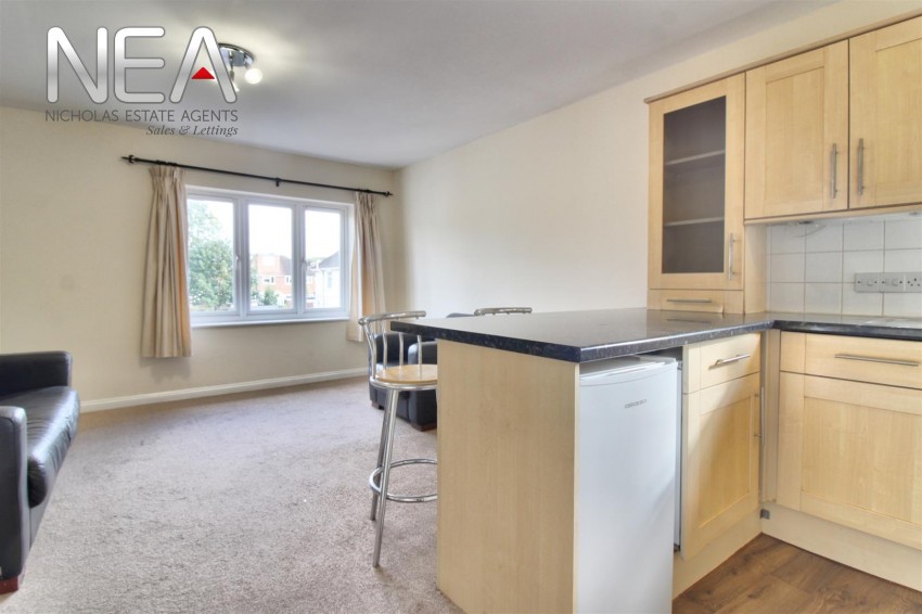 Images for Briants Avenue, Caversham, Reading