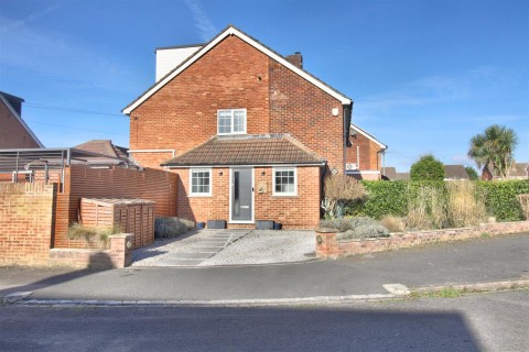 View Full Details for Lea Close, Reading, Berkshire