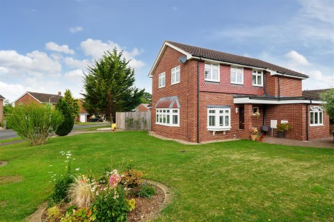 View Full Details for Rosehill Park, Emmer Green, Reading