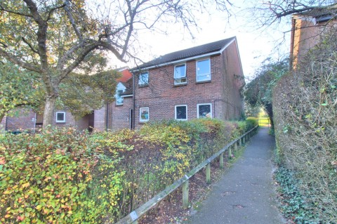 View Full Details for Wyre Court, Tilehurst, Reading