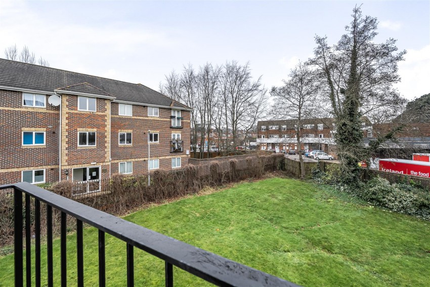 Images for Abbotsmead Place, Caversham, Reading