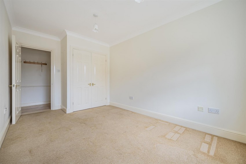 Images for Abbotsmead Place, Caversham, Reading