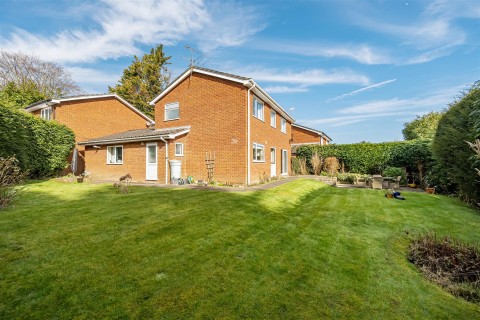 View Full Details for Cedarwood Crescent, Caversham, Reading